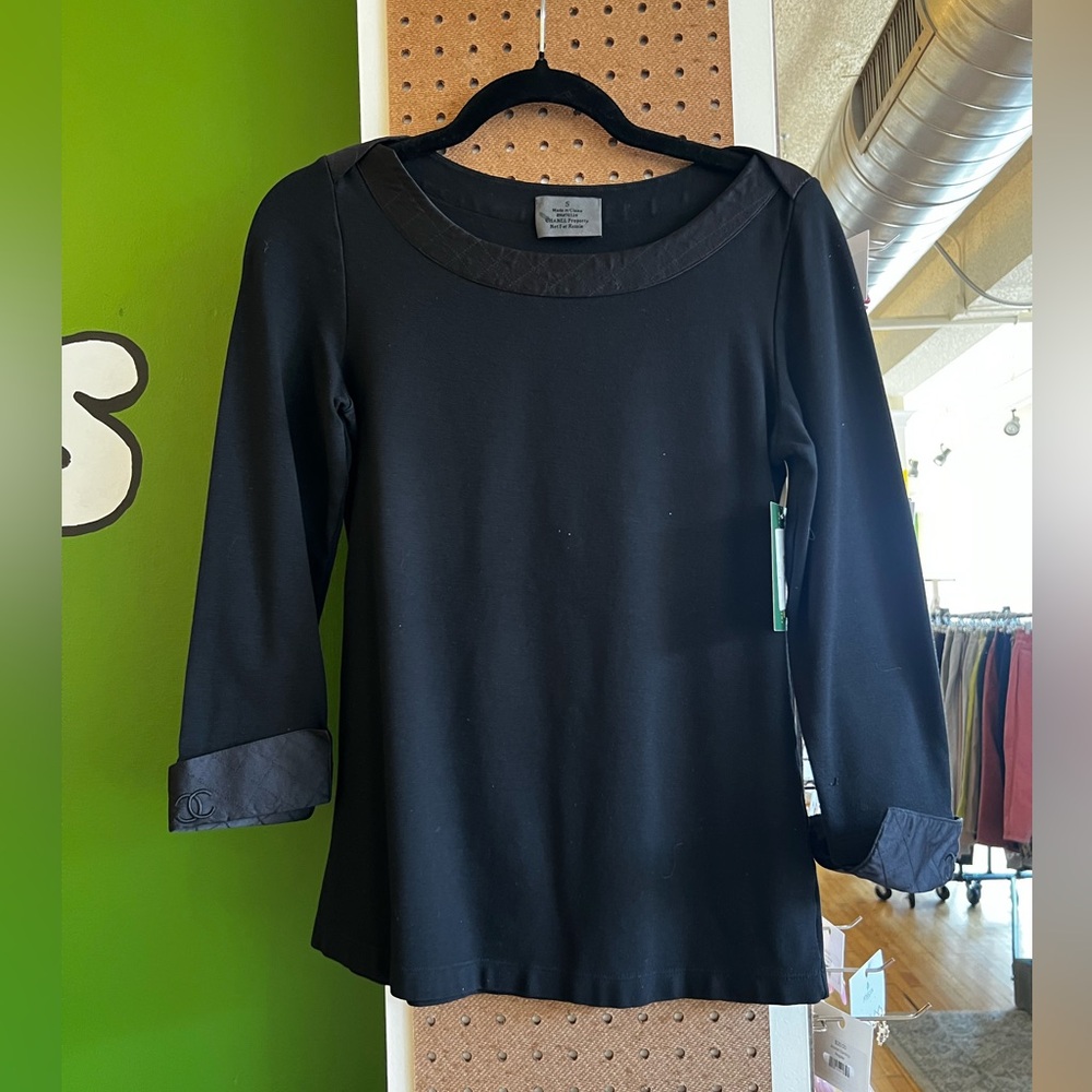 CHANEL Employee Quilted Black Top